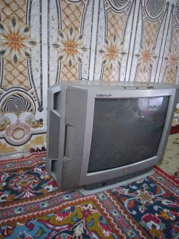 یک تلوزیون|تلویزیون و پروژکتور|بندر ماهشهر, |دیوار