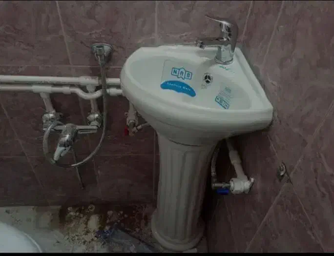 لولی کشی آب و فاضلاب نصب شیر الات تانکر|خدمات پیشه و مهارت|یاسوج, |دیوار