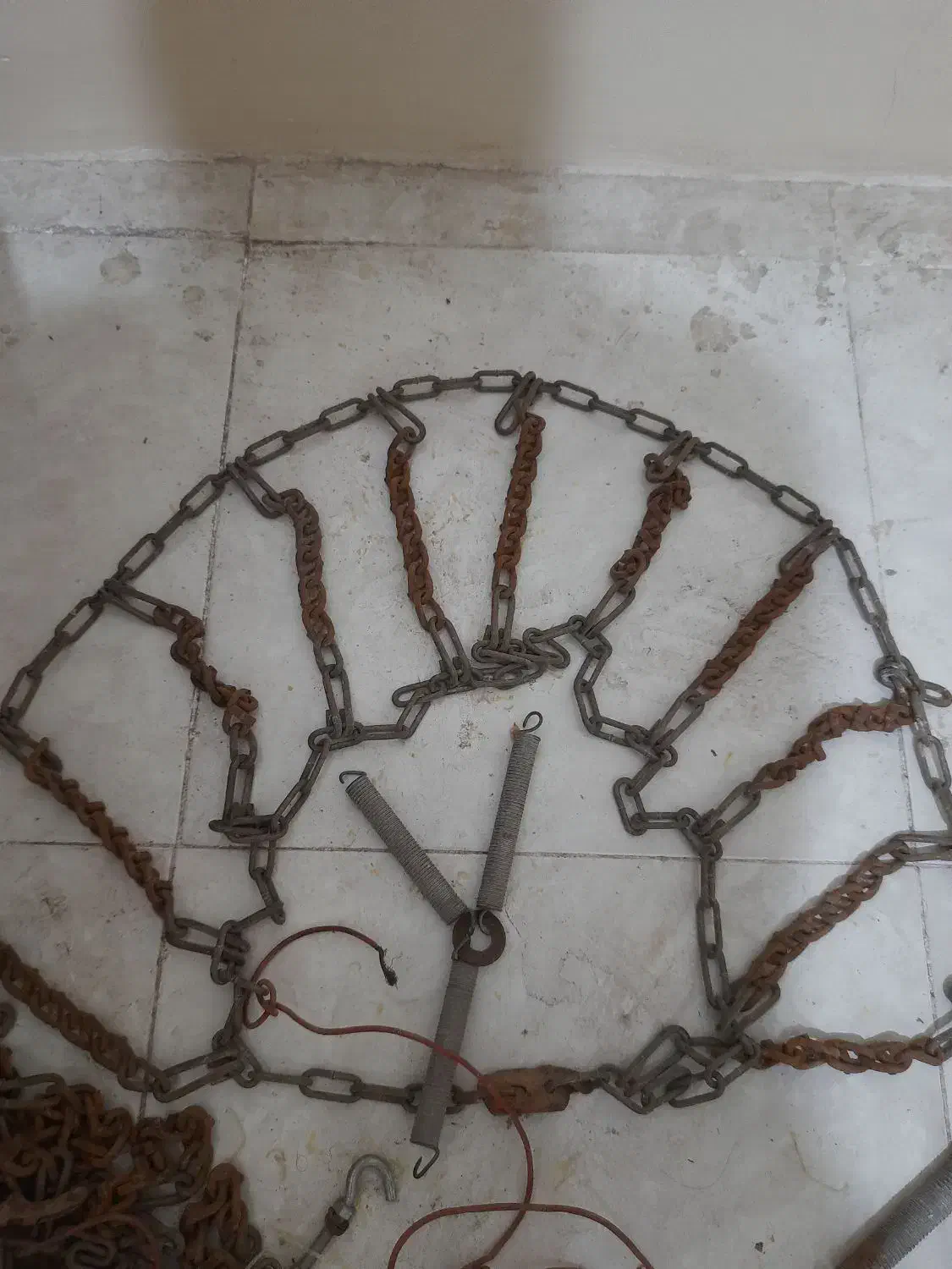 زنجیر جرخ|قطعات یدکی و لوازم جانبی|اصفهان, عطار نیشابوری|دیوار