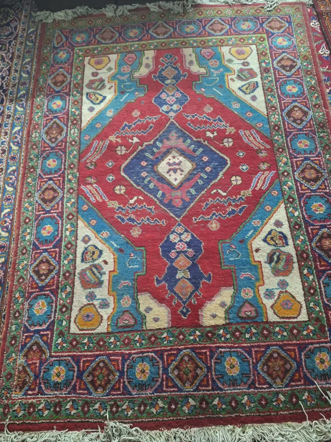 فرش|فرش|تهران, حکمت|دیوار