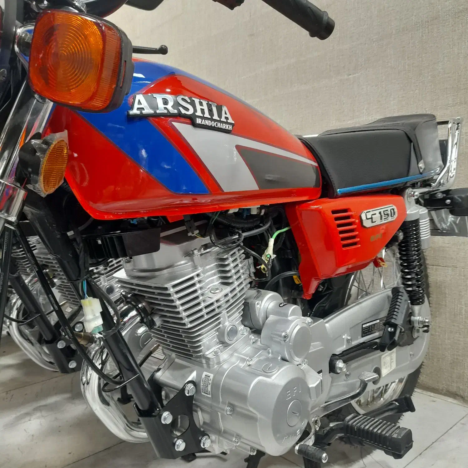 نمایشگاه موتورسیکلت ارشیا ایران دوچرخ|موتورسیکلت|تهران, ابوذر|دیوار