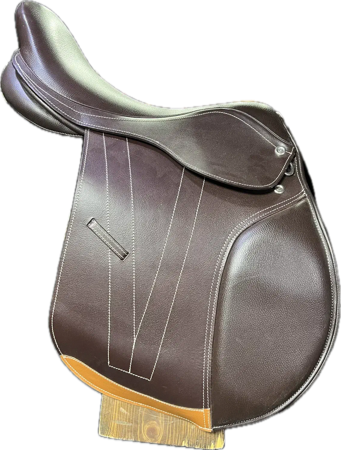 زین های برند لوتوس و موستانگ‌و پرستیژ استرالیا|اسب و تجهیزات اسب‌سواری|تهران, شهرک چیتگر|دیوار