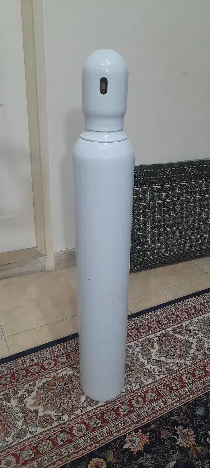 کپسول اکسیژن ۱۰ لیتری|پزشکی|ری, شهادت|دیوار