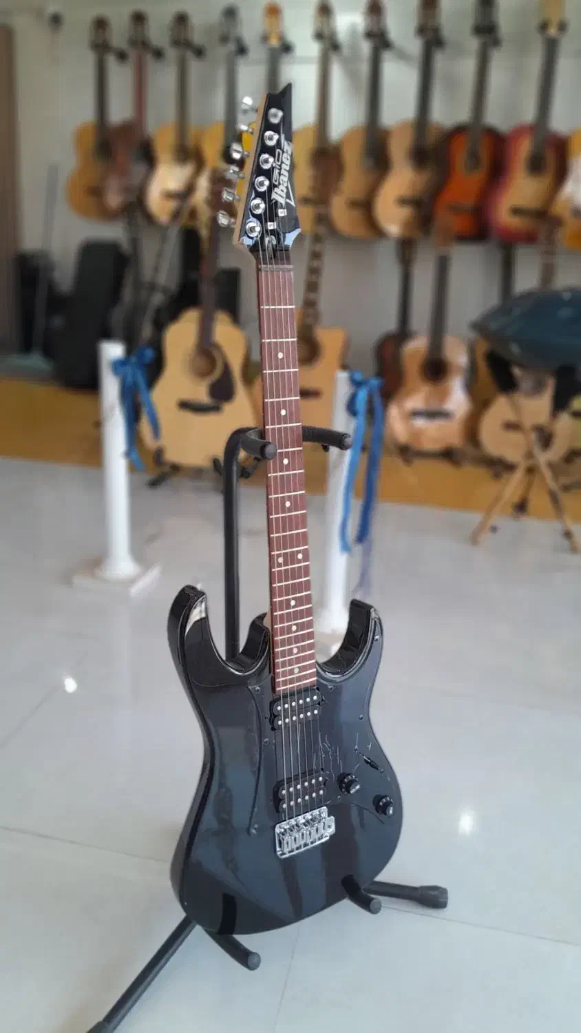 گیتار الکتریک برقی آیبانز ایبانز|گیتار، بیس، امپلیفایر|شاهینشهر, خبرنگار|دیوار