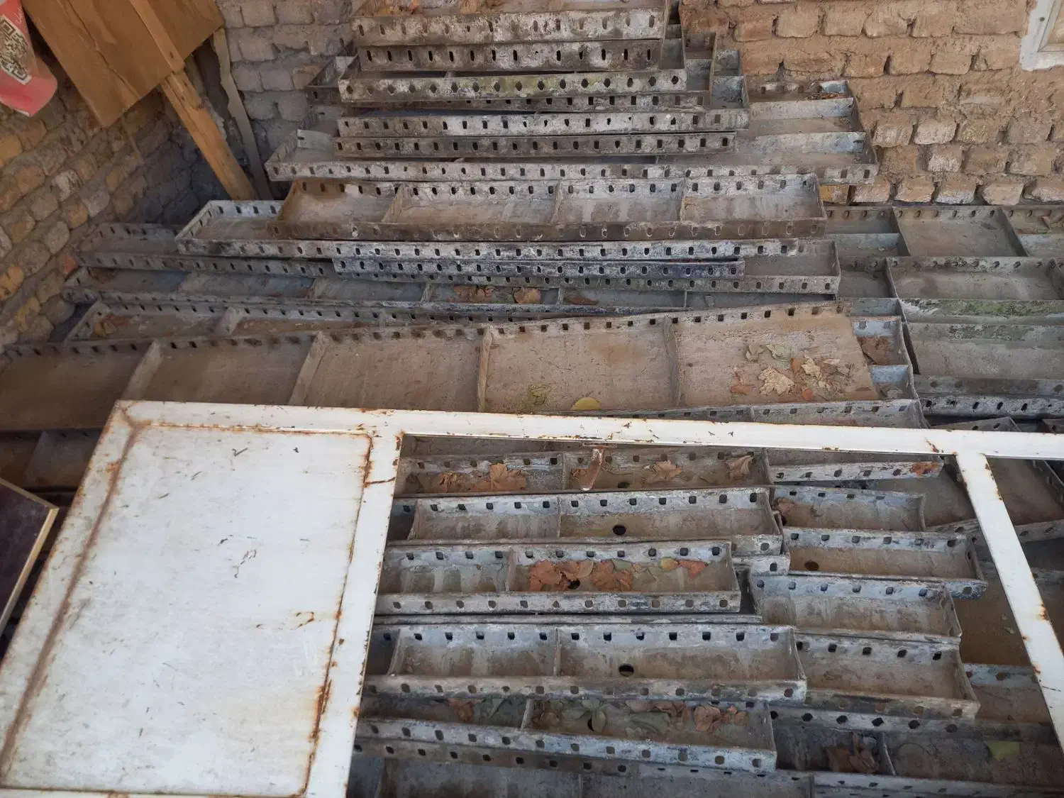 فروشنده جک و لوله و ورق و قالب هستم|عمدهفروشی|ورامین, ورامین|دیوار