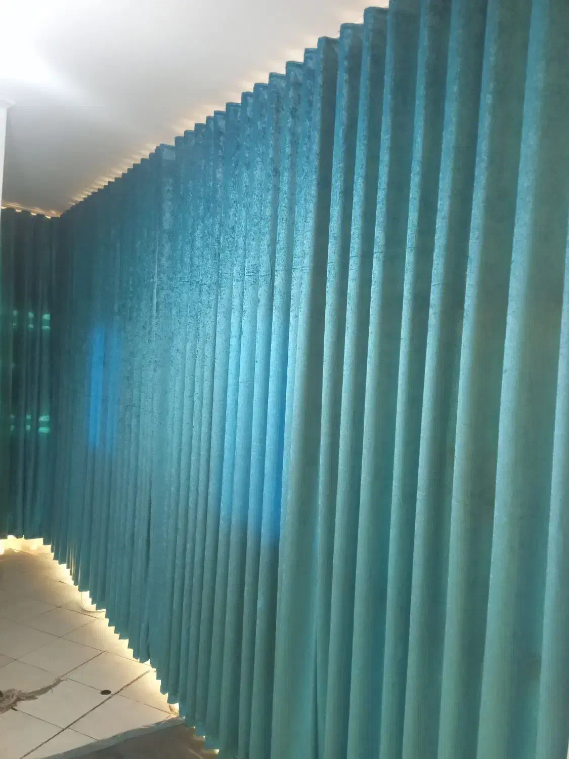 پرده مینی مال منظم و مرتب|پرده، رانر، رومیزی|پرند, فاز ۴|دیوار