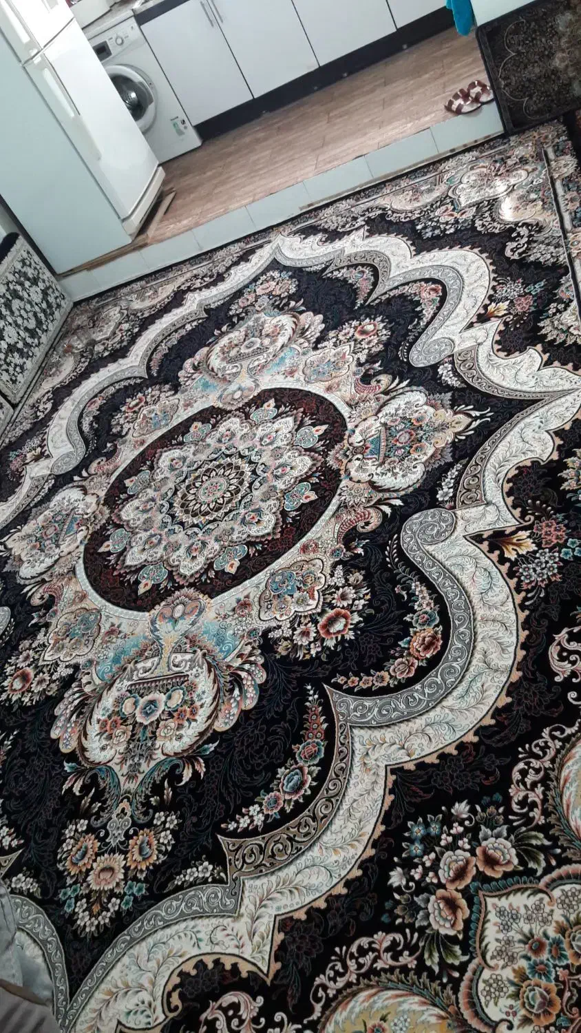 فرش 12متری به رنگ سرمه ای کاملا سالم|فرش|ابهر, |دیوار