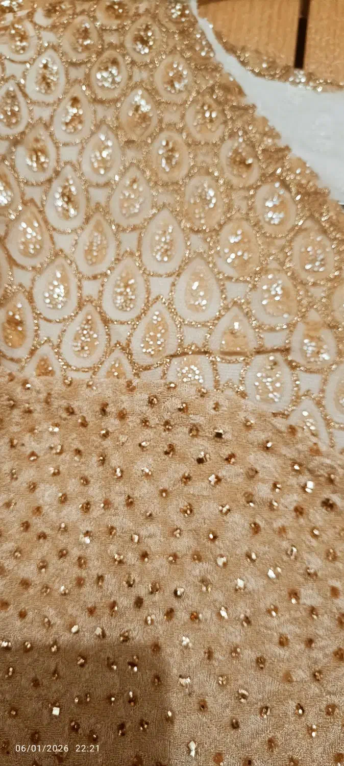 لباس مجلسی|لباس|آبپخش, |دیوار