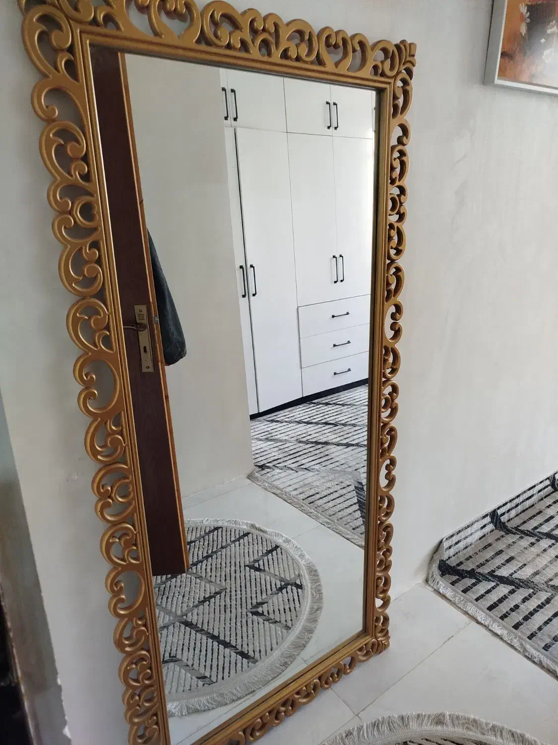 اینه قدی|آینه|مشهد, خواجه ربیع|دیوار