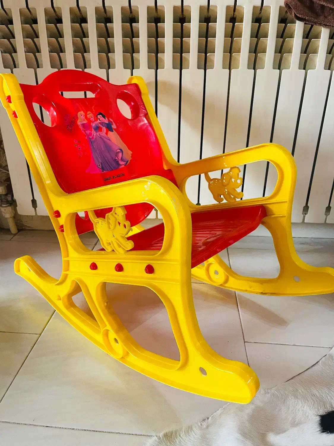 صندلی کودک|تخت و صندلی بچه|تبریز, |دیوار