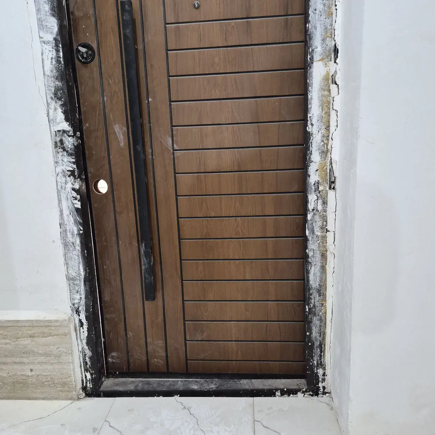 روش واحد اپارتمان ۱۶۵متری طبقه اول نیمه کاره|فروش آپارتمان|شوش, |دیوار