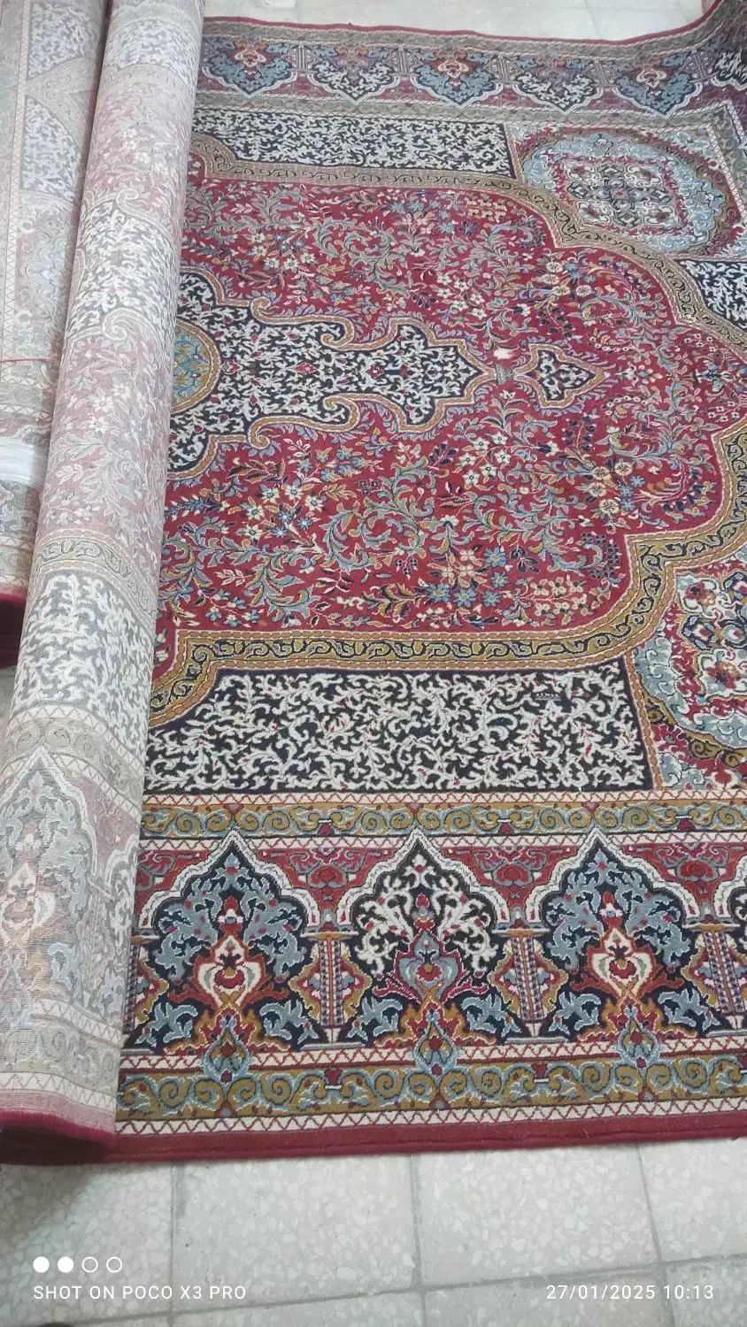 فرش 12متری قرمز شسته نشده|فرش|قم, صدوق|دیوار