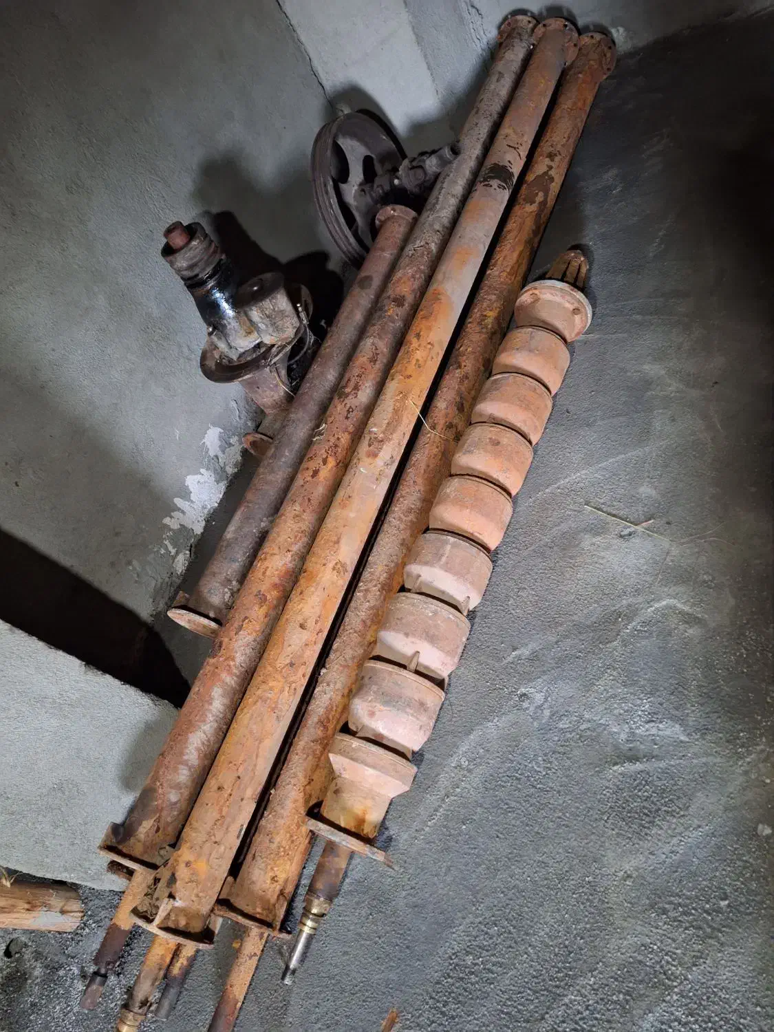 پمپ لوله و شف قلاف چاه|مصالح و تجهیزات ساختمان|دینور, |دیوار