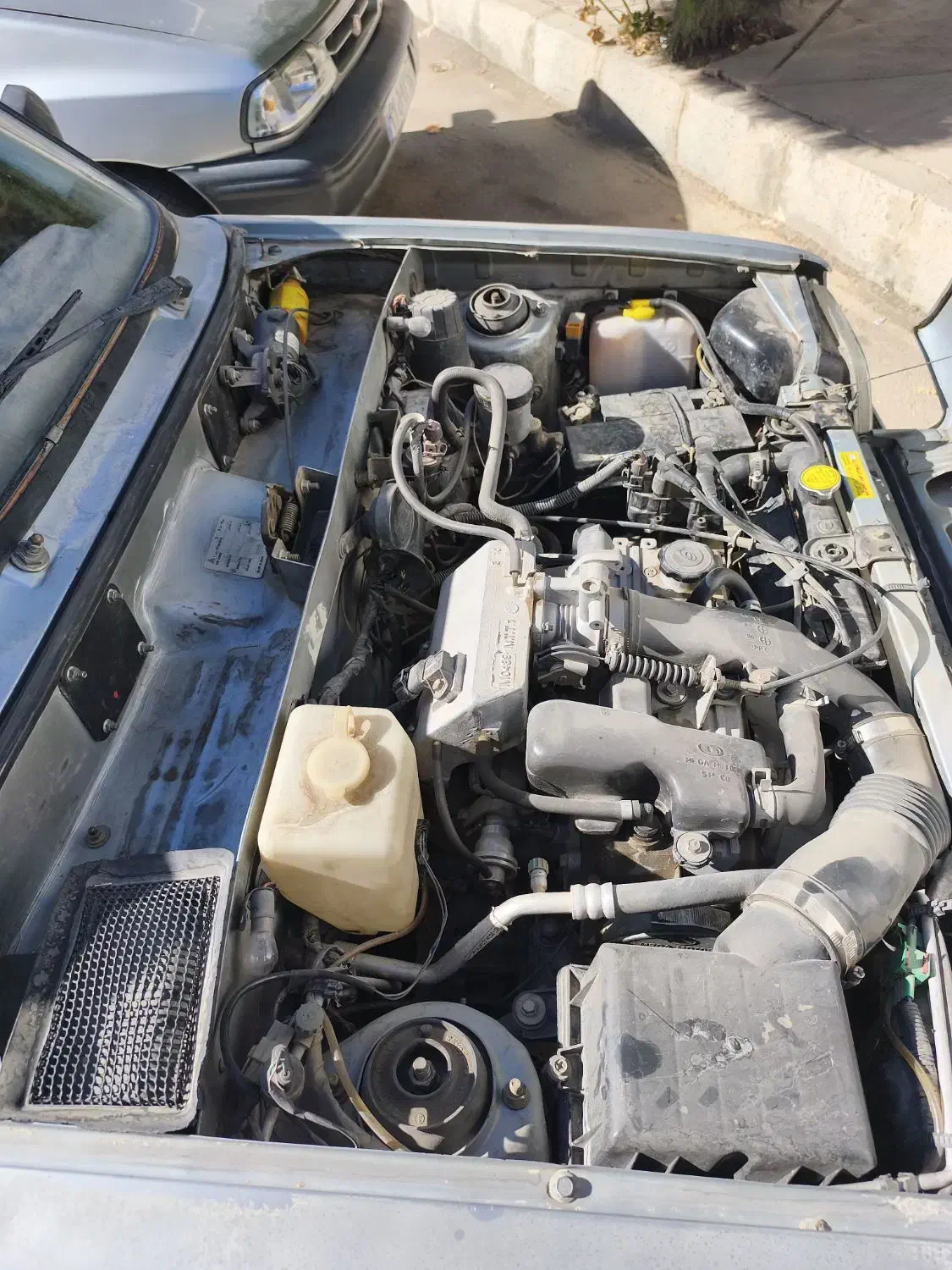 رنو پی کی مدل ۸۴ انژکتور بدون رنگ شاسی سالم|خودرو سواری و وانت|بروجن, |دیوار