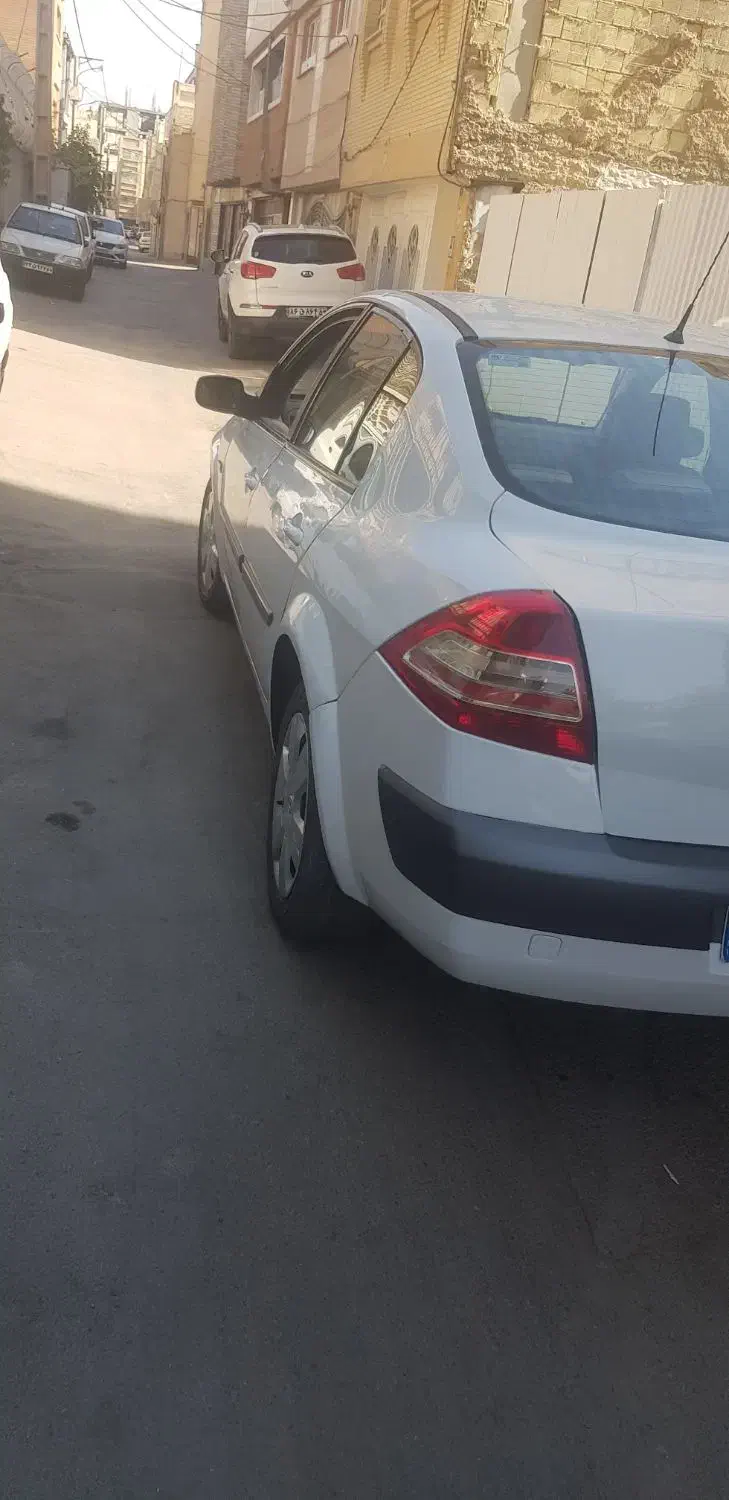 مگان سفید۱۶۰۰دنده ای|خودرو سواری و وانت|اصفهان, خانه اصفهان|دیوار