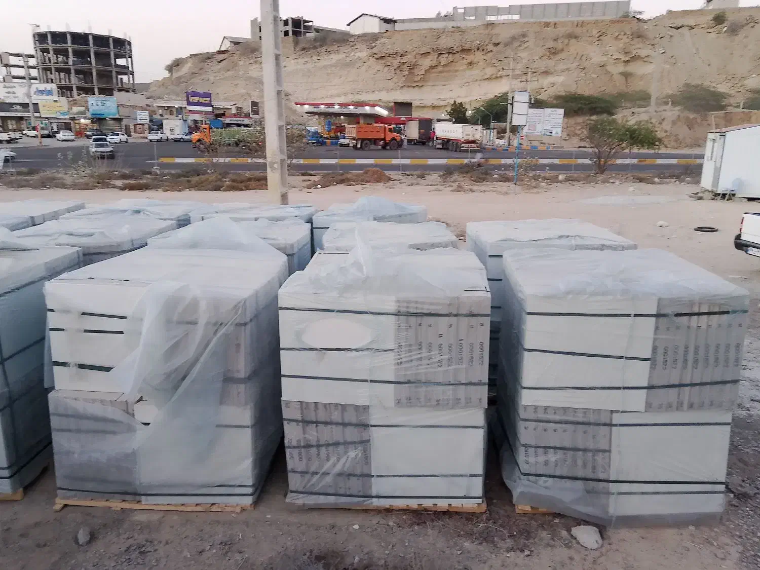 سرامیک زیر قیمت کارخانه به علت تخلیه مکان|مصالح و تجهیزات ساختمان|چابهار, |دیوار