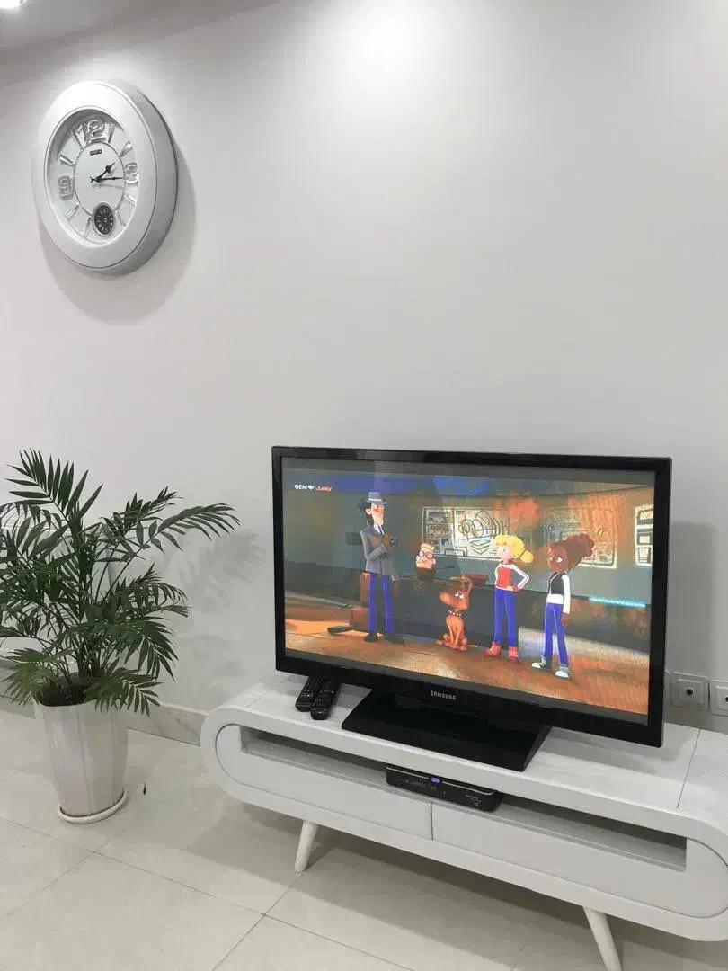 ال سی دی|تلویزیون و پروژکتور|رشت, رشتیان|دیوار