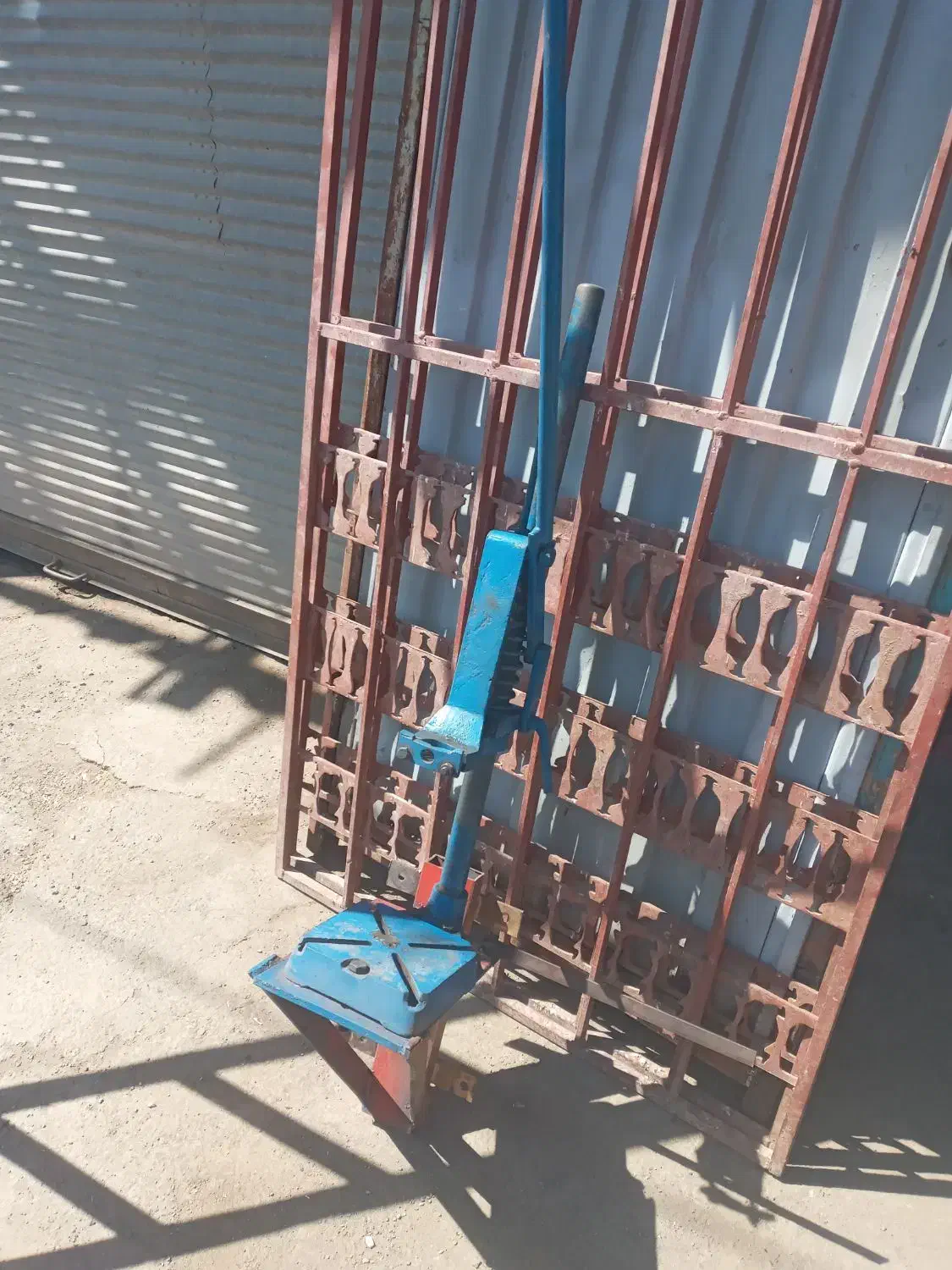 پایه دریل قدیمی|ماشین‌آلات صنعتی|خوی, |دیوار