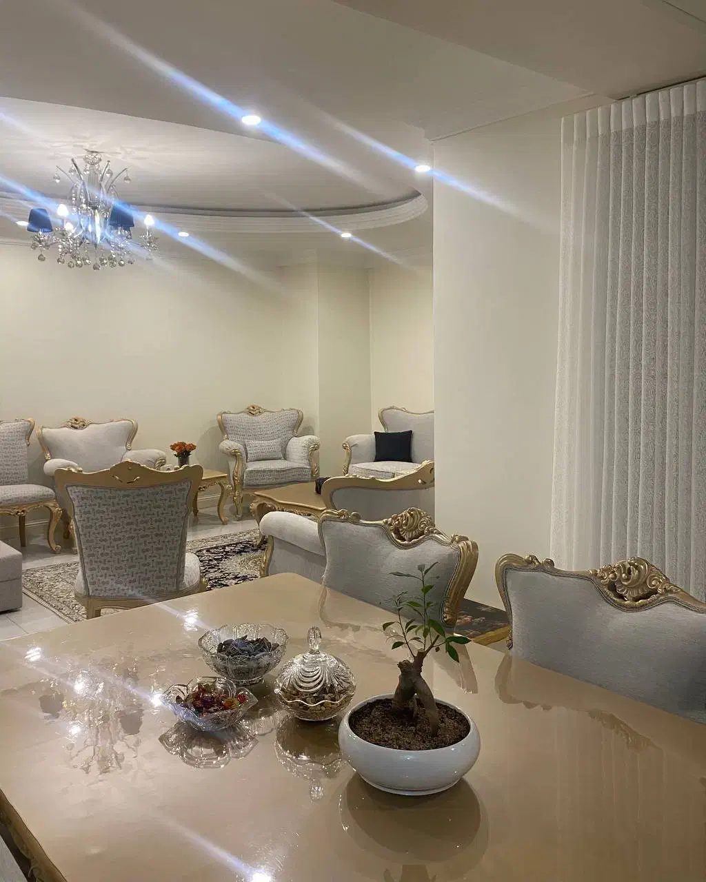 ۸۶ متر * تاپ لوکیشن مشاهیر * حیاط اختصاصی|فروش آپارتمان|تهران, سنائی|دیوار