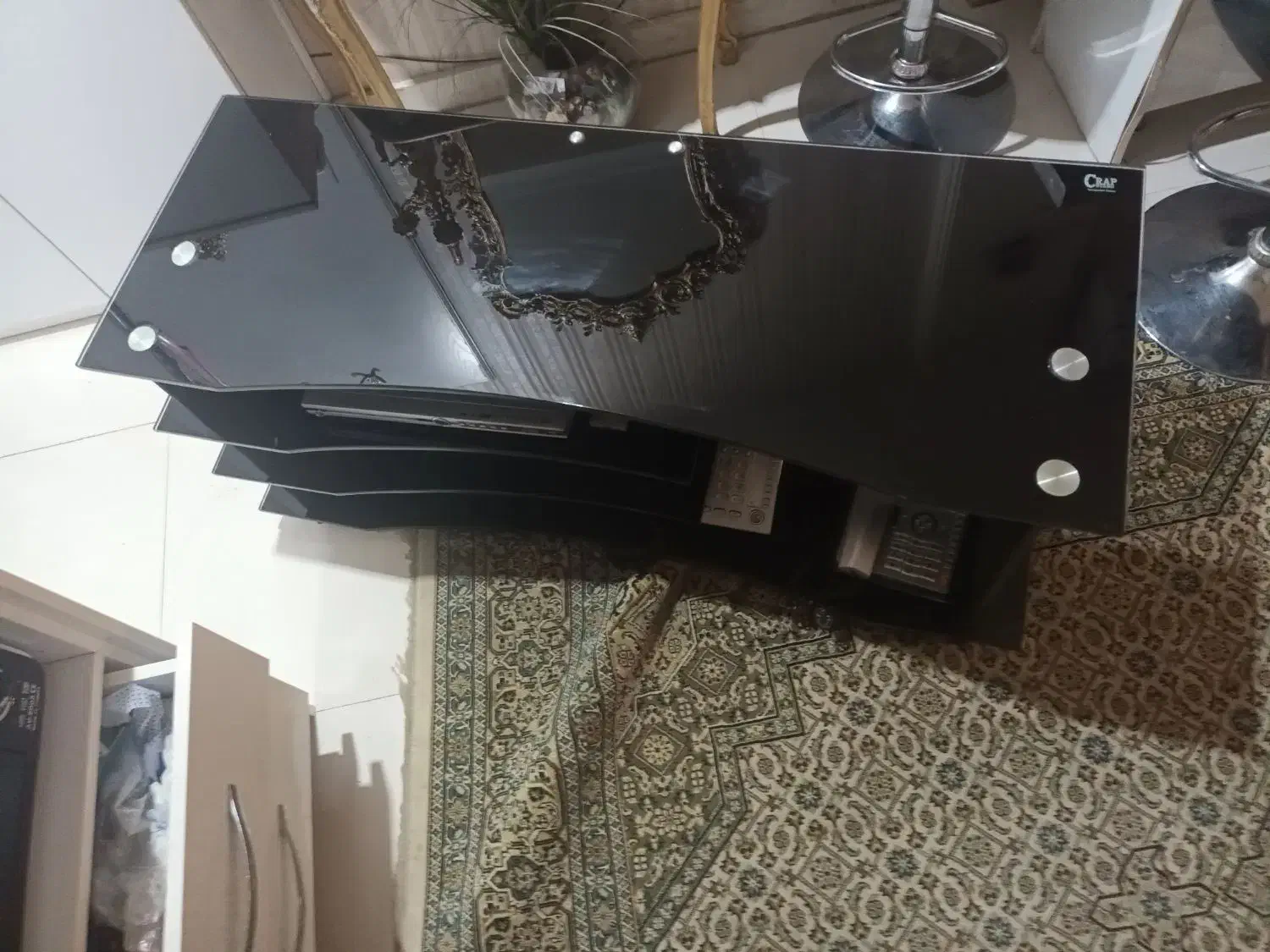 یک عدد میز زیر تلویزیون شیشه ای|میز تلویزیون|تهران, پرواز|دیوار