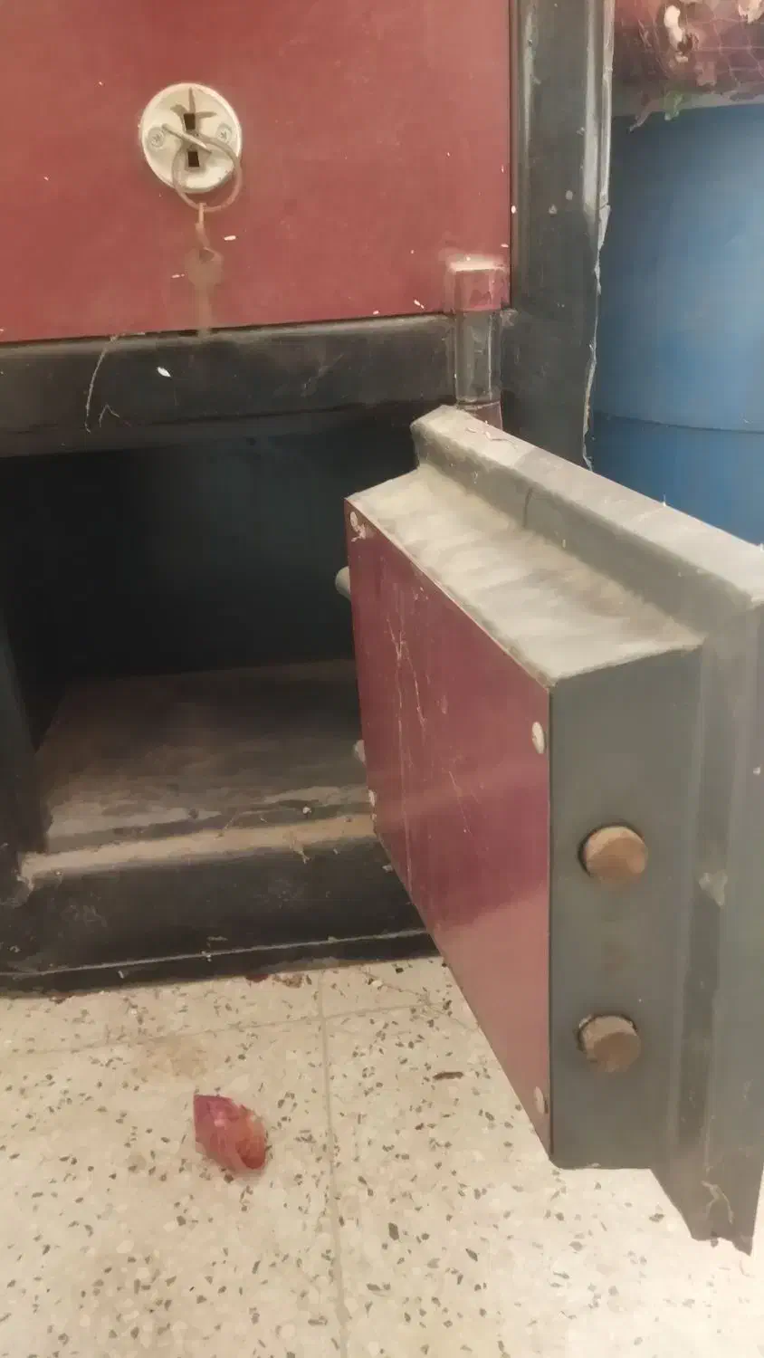 گاوصندوق نسوز  ایران‌کاوه|ابزارآلات|کازرون, |دیوار