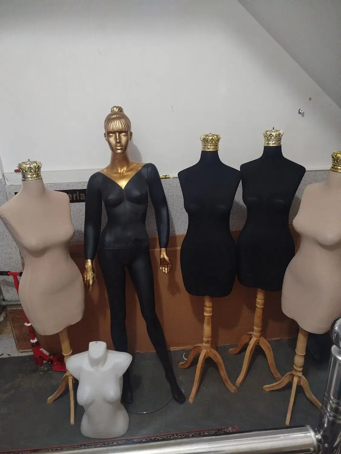 مانکن لباس|فروشگاه و مغازه|خوی, |دیوار