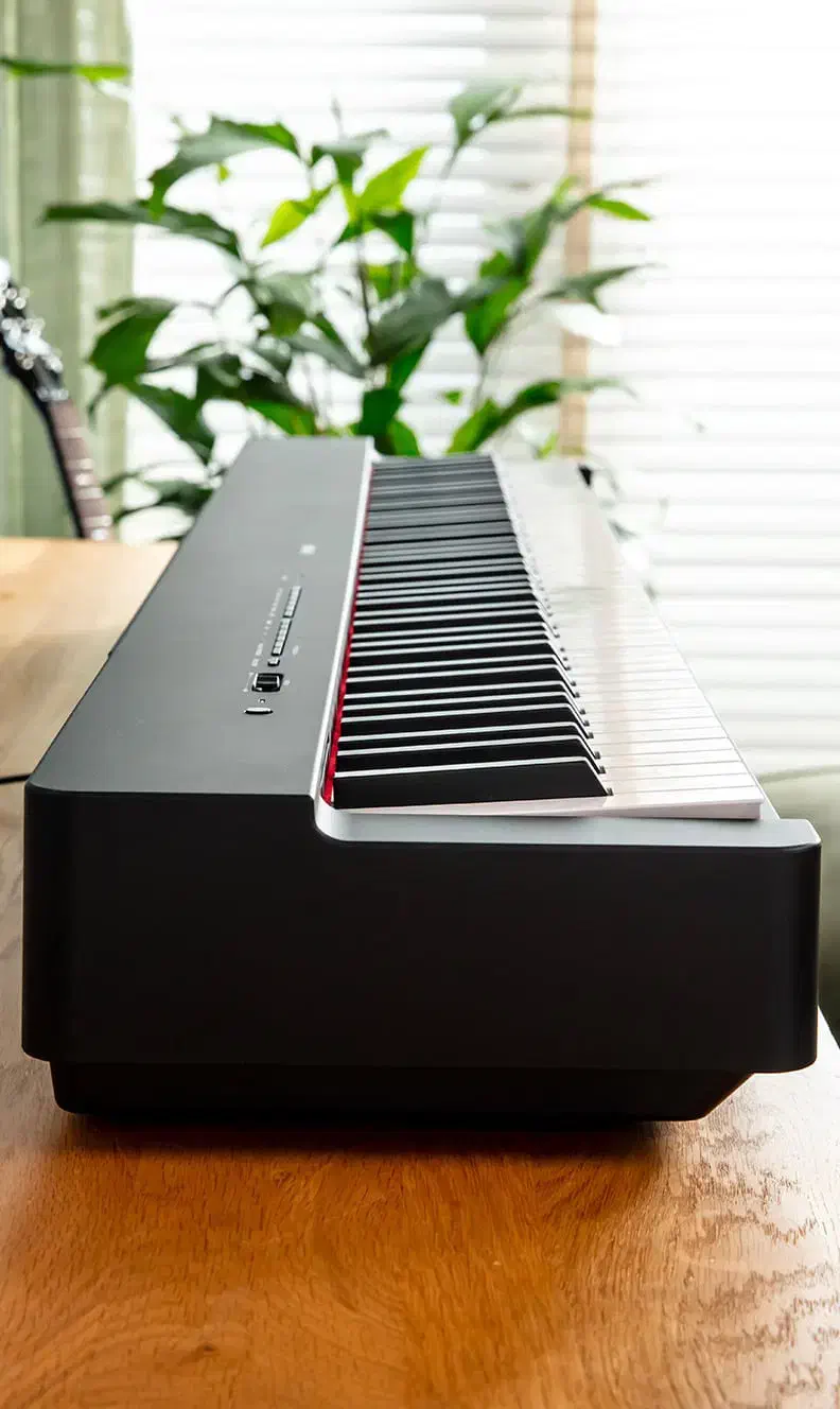 پیانو یاماها قابل حمل|پیانو، کیبورد، آکاردئون|شیراز, رازی|دیوار