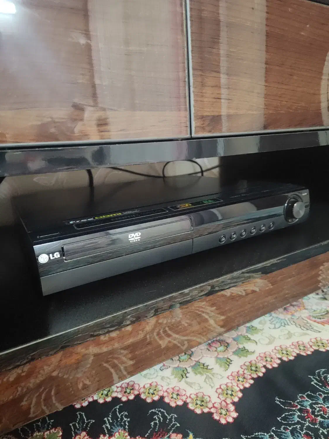 سینماخانواده الجی|سیستم صوتی خانگی|ری, علایین|دیوار