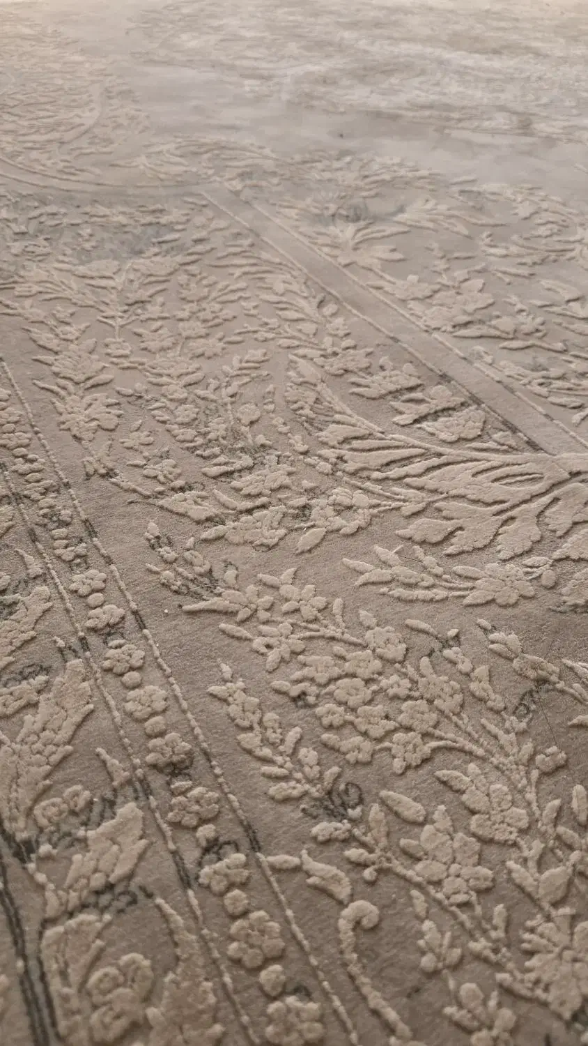 فروش یک تخته فرش ماشینی در حد نو|فرش|شیراز, میرزاکوچک خان|دیوار