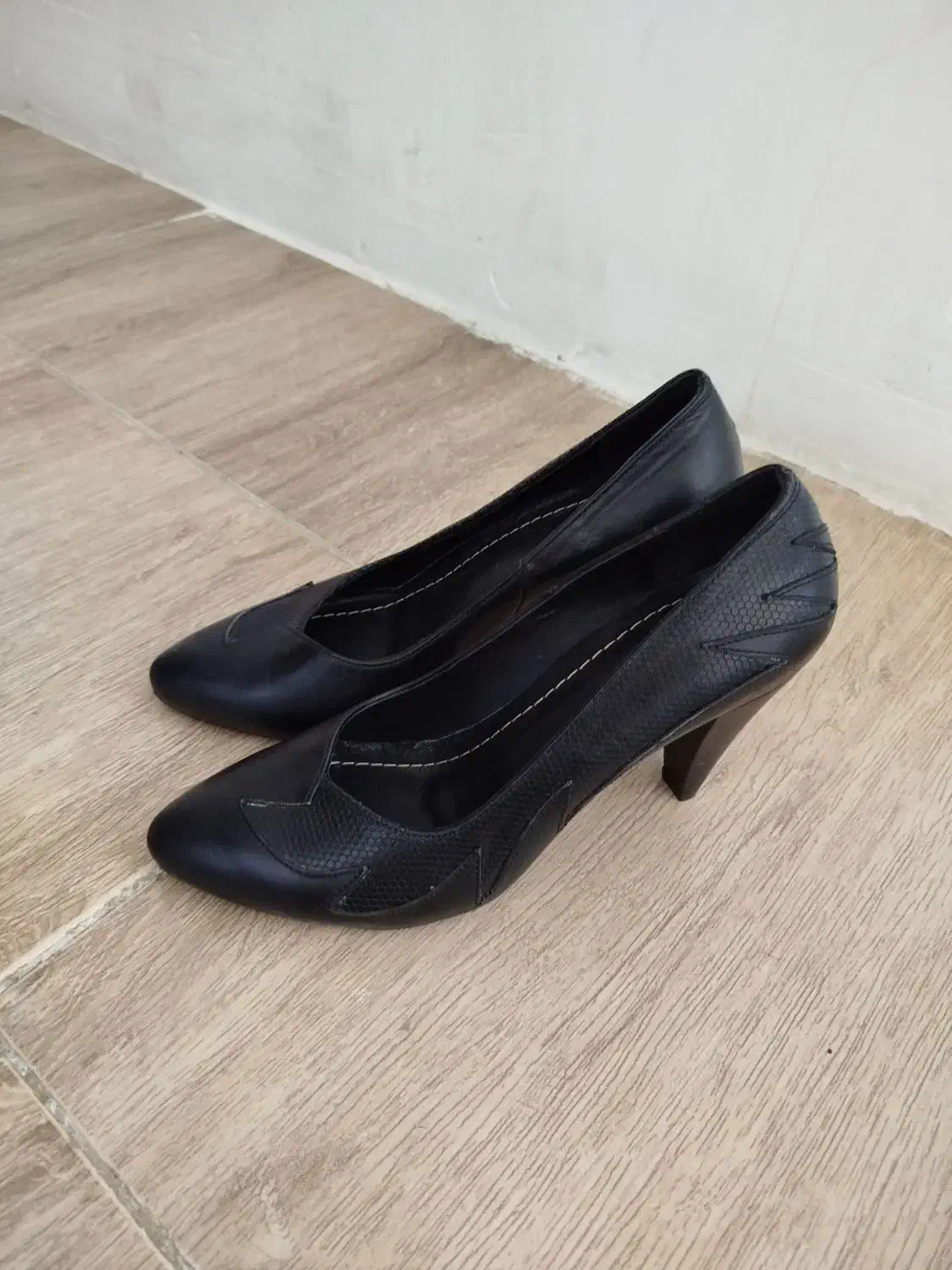 کفش مجلسی فقط ۴۵۰|کیف، کفش، کمربند|بومهن, |دیوار