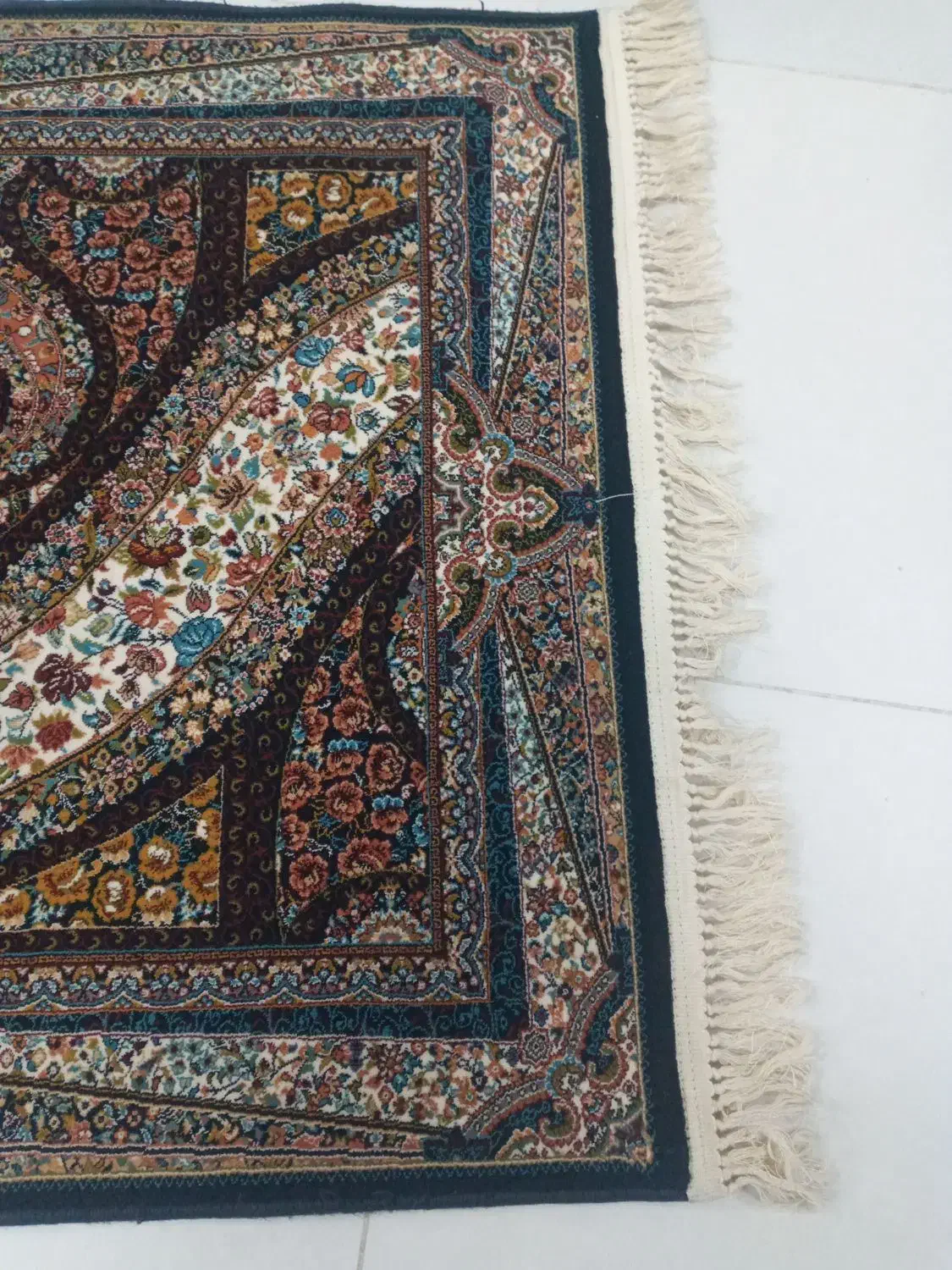 فرش یک در چهار ۷۰۰ شانه سرمه ایی|فرش|کرمانشاه, |دیوار