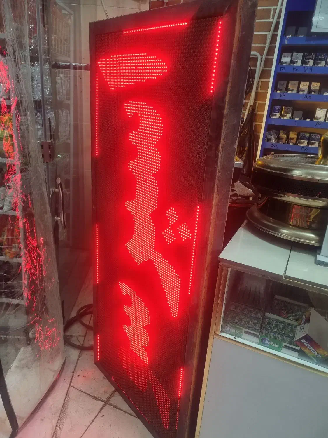 تابلو روان بزرگ با جا قابی|فروشگاه و مغازه|لنجان, |دیوار