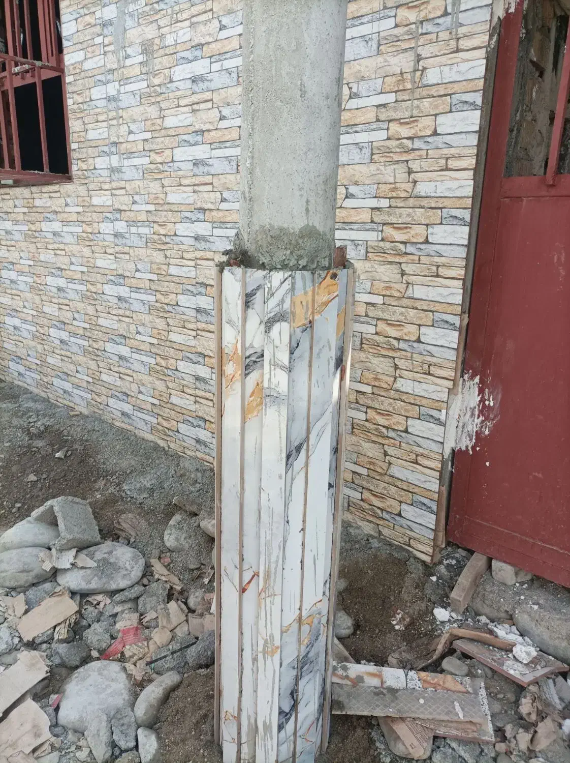 اوستا کاشی کاری دیوار چینی همه کاره نیرو خودم دارم|خدمات پیشه و مهارت|اردکان, |دیوار