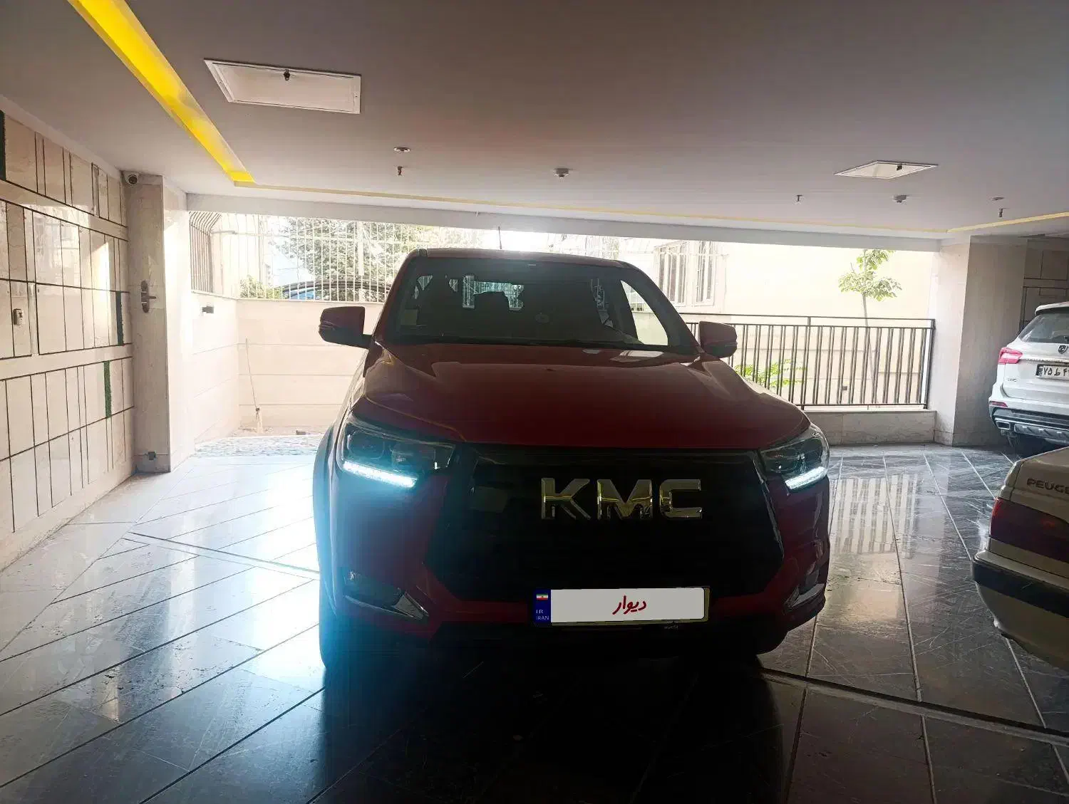 کی ام سی تی ۸ kmc T8|خودرو سواری و وانت|تهران, هفت حوض|دیوار