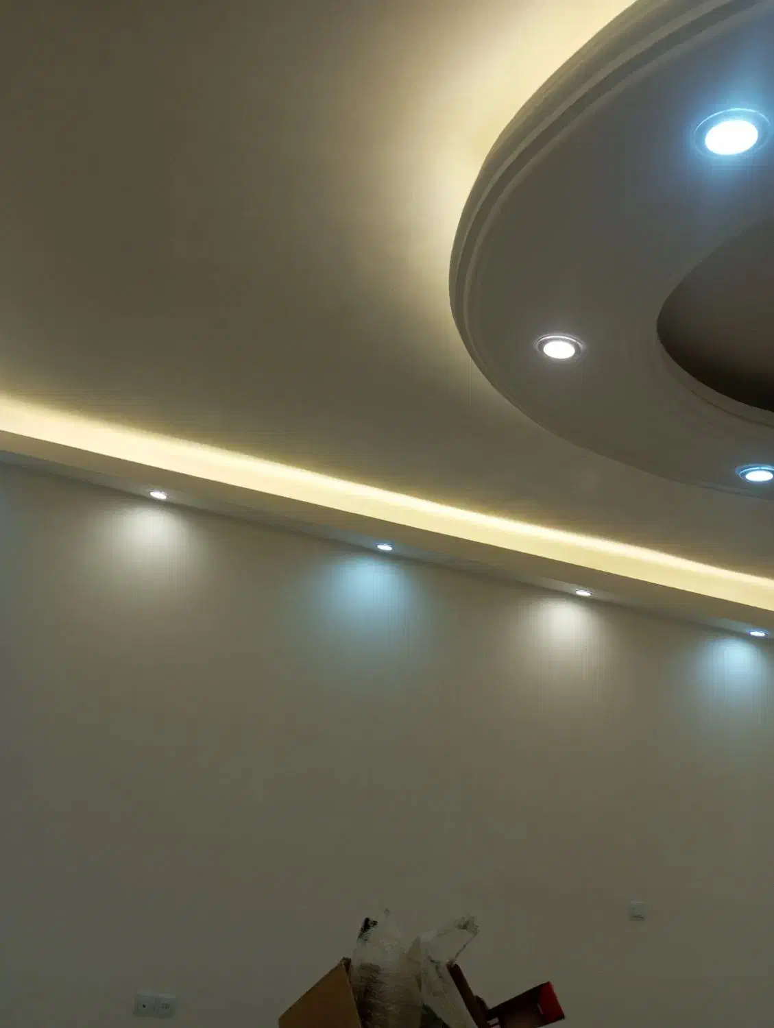 سیم کشی ساختمان|خدمات پیشه و مهارت|اهر, |دیوار