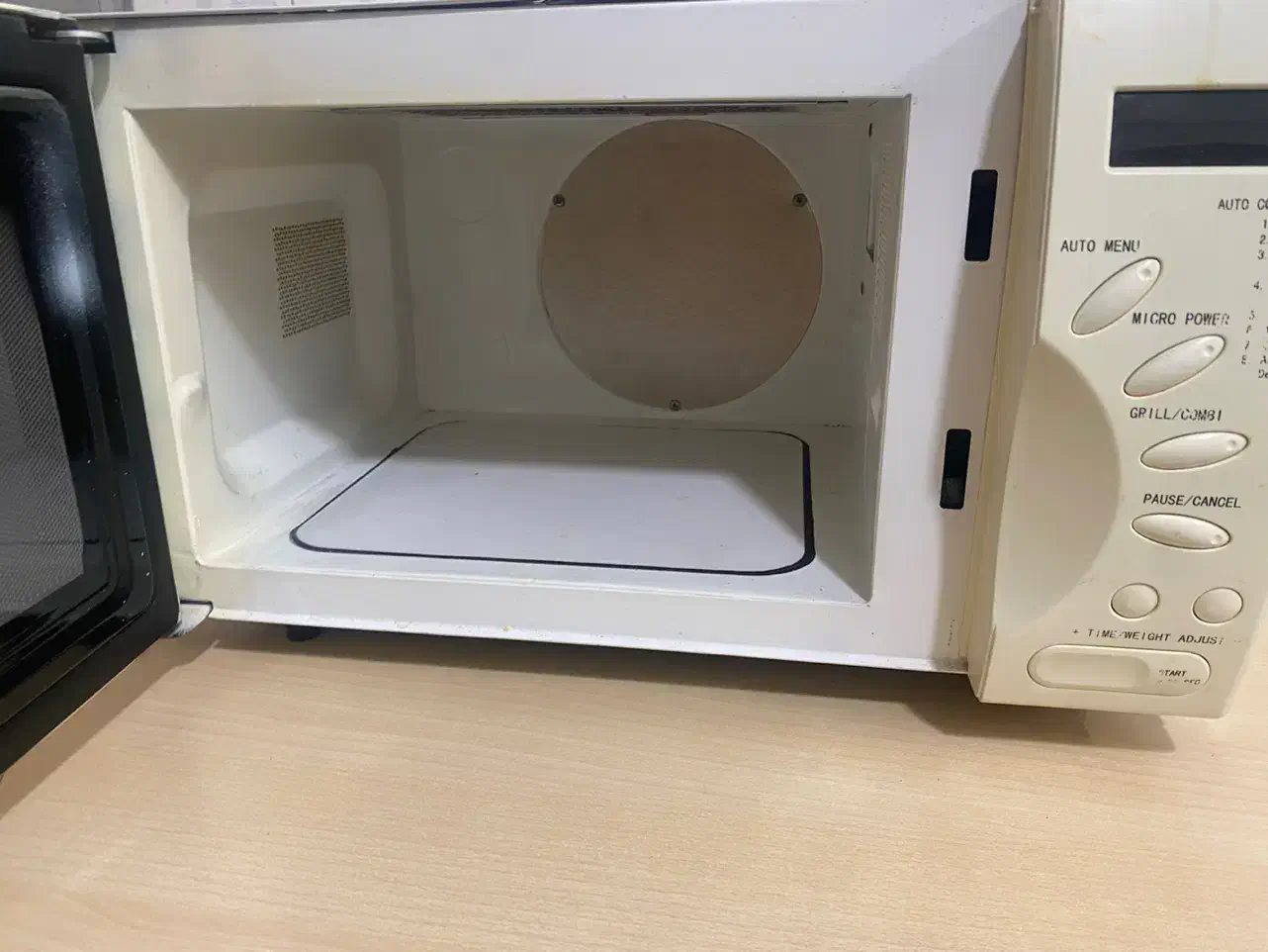 ماکروویو اصل|اجاق گاز و لوازم برقی پخت‌وپز|کاشان, ۲۲ بهمن|دیوار