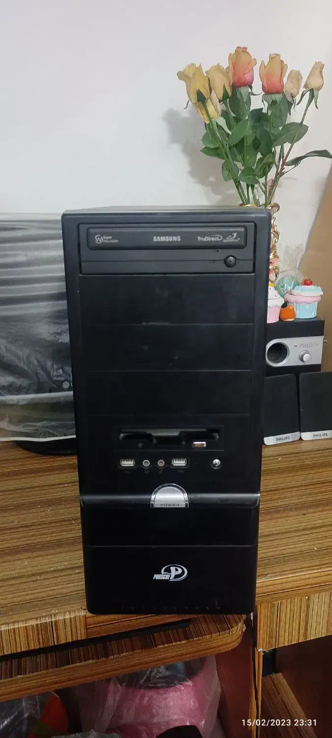 کامپیوتر|رایانه رومیزی|گلبهار, شهر جدید گلبهار|دیوار