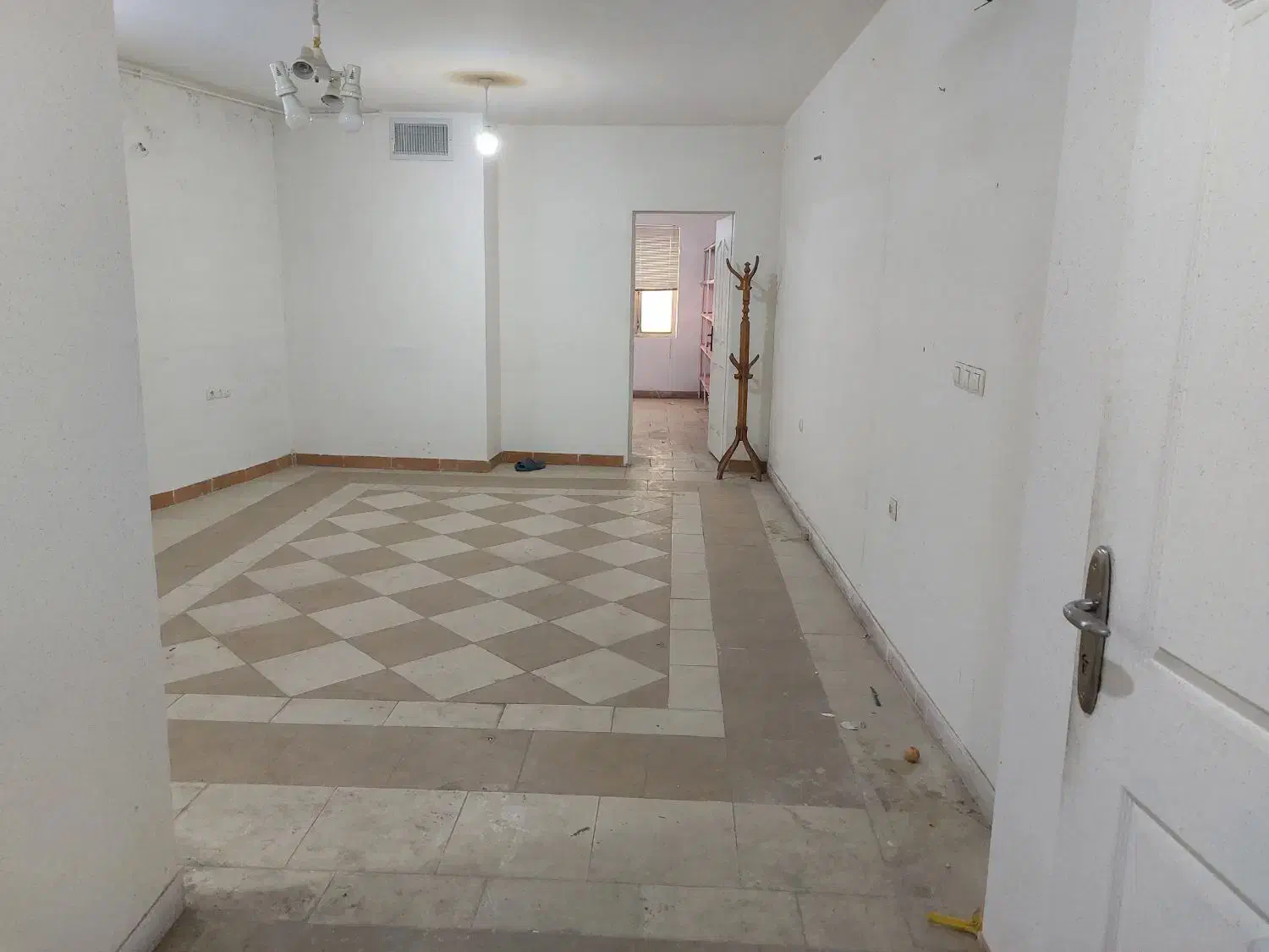 فروش واحد تجاری اداری مناسب مطب و دفتر کار|فروش دفتر کار، اتاق اداری، مطب|ملایر, |دیوار