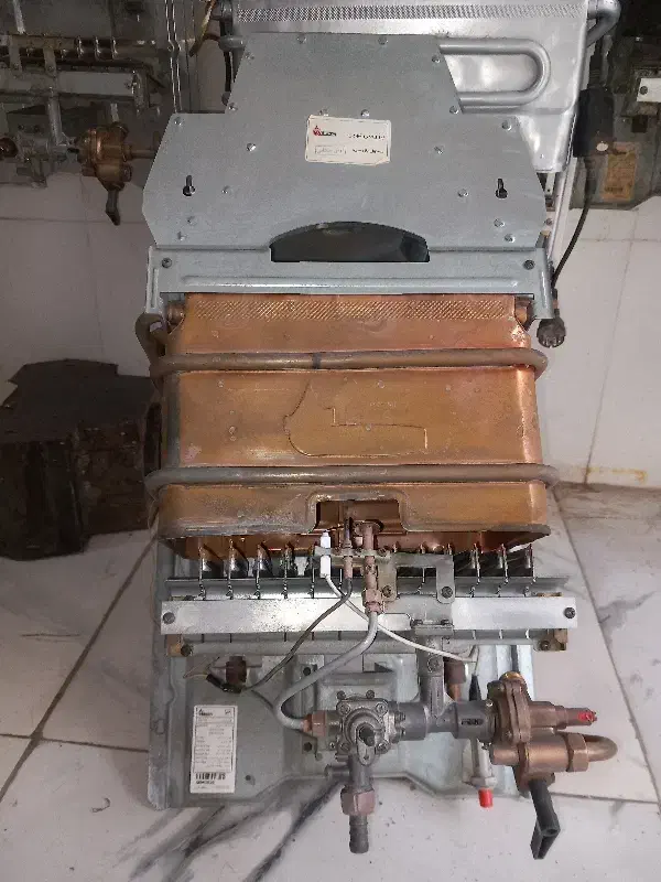 آبگرمکن دیواری بوتان ۳۱۱۵|آبگرمکن، پکیج، شوفاژ|نسیمشهر, |دیوار