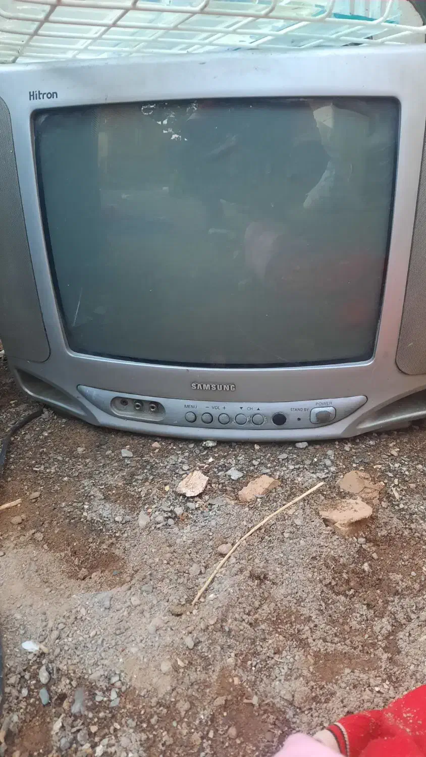 دوعدد تلوزیون سامسونگ سالم|تلویزیون و پروژکتور|تربت جام, میان جام|دیوار