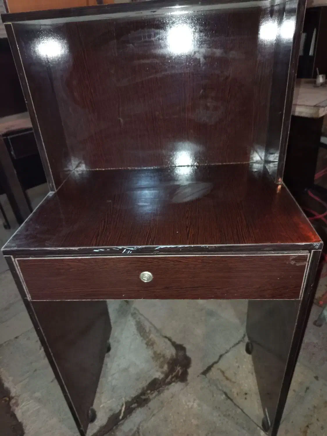 میز|میز تحریر و کامپیوتر|اهواز, کیانشهر|دیوار