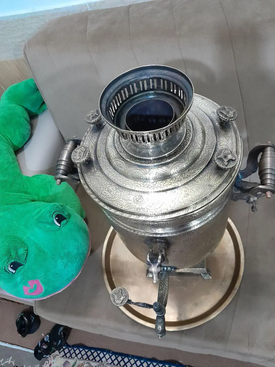 سماورزغالی|کلکسیون اشیاء عتیقه|تربتحیدریه, میدان مرکزی|دیوار