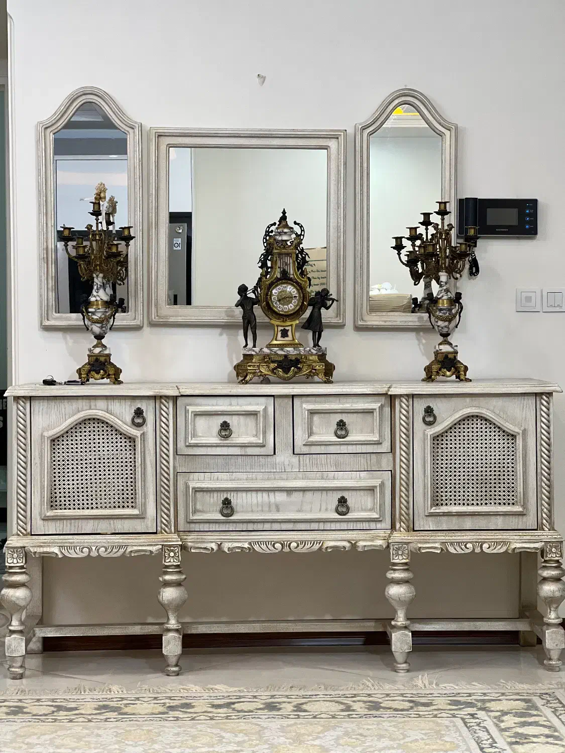 کنسول و میز تلویزیون|بوفه، ویترین، کنسول|تهران, شهرک ولیعصر شمالی|دیوار