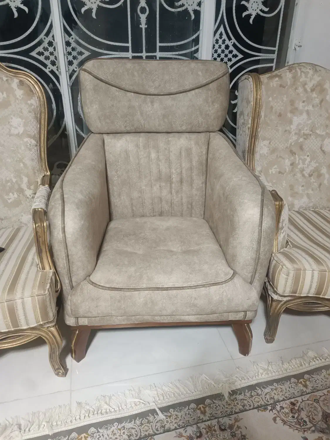 مبل نو مناسب جهیزیه استفاده نشده|مبلمان خانگی و میز عسلی|خمین, |دیوار