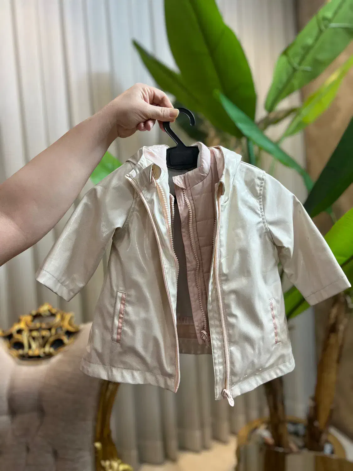 کاپشن|کفش و لباس بچه|مشهد, خاتم الانبیا|دیوار