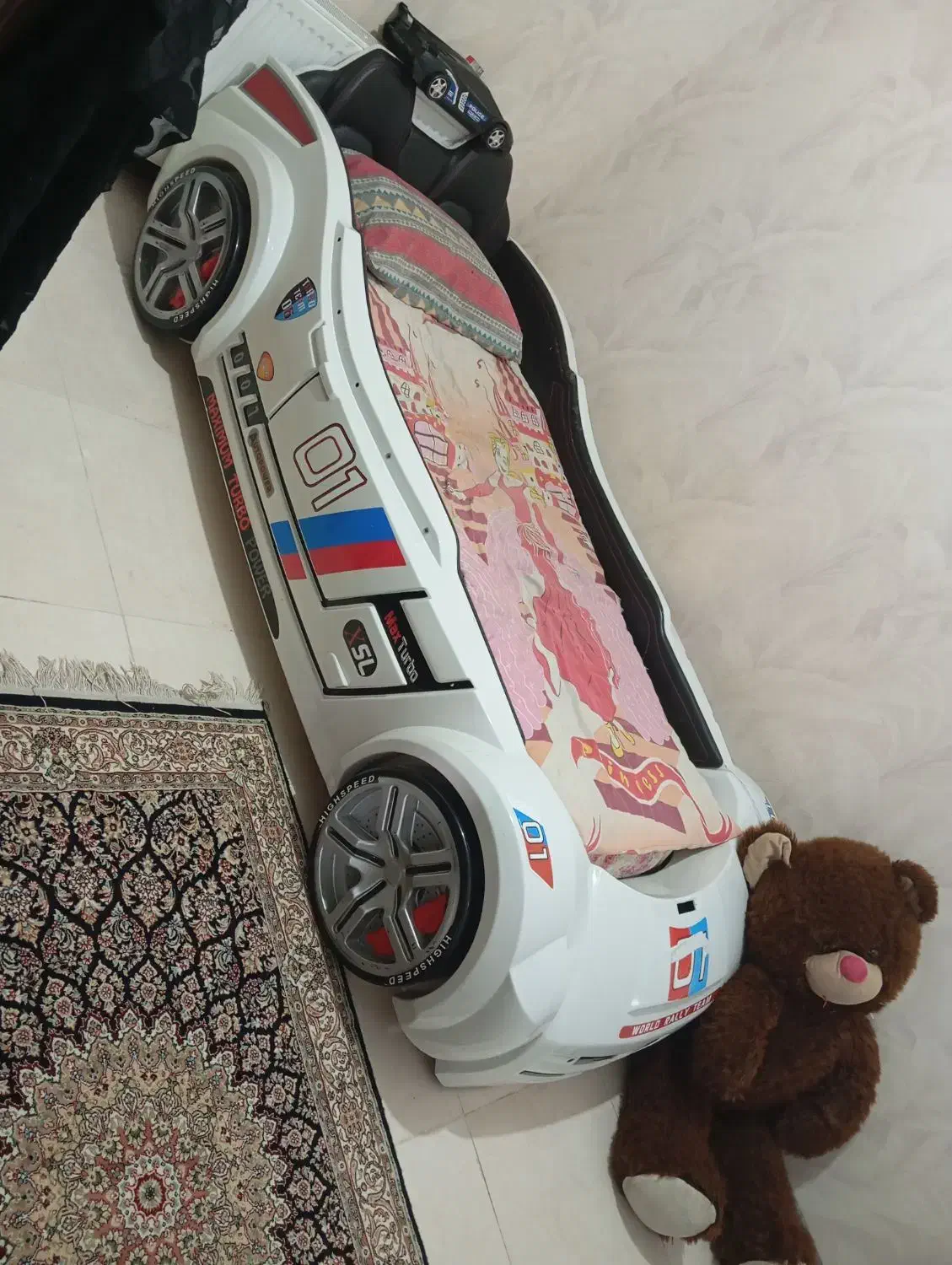 در حد  تمیز|تخت و سرویس خواب|فولادشهر, C2|دیوار