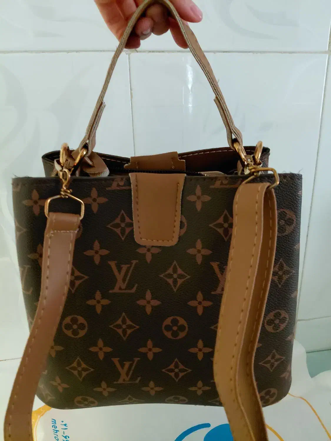 کیف|کیف، کفش، کمربند|بروجرد, |دیوار