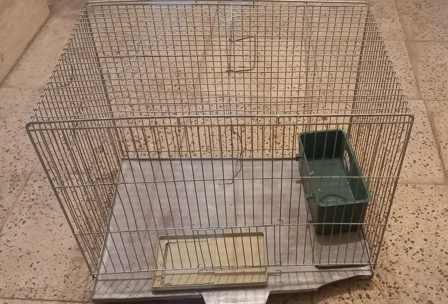 قفس پرندگان جنس فلزی محکم وسالم|لوازم جانبی حیوانات|مشکیندشت, |دیوار