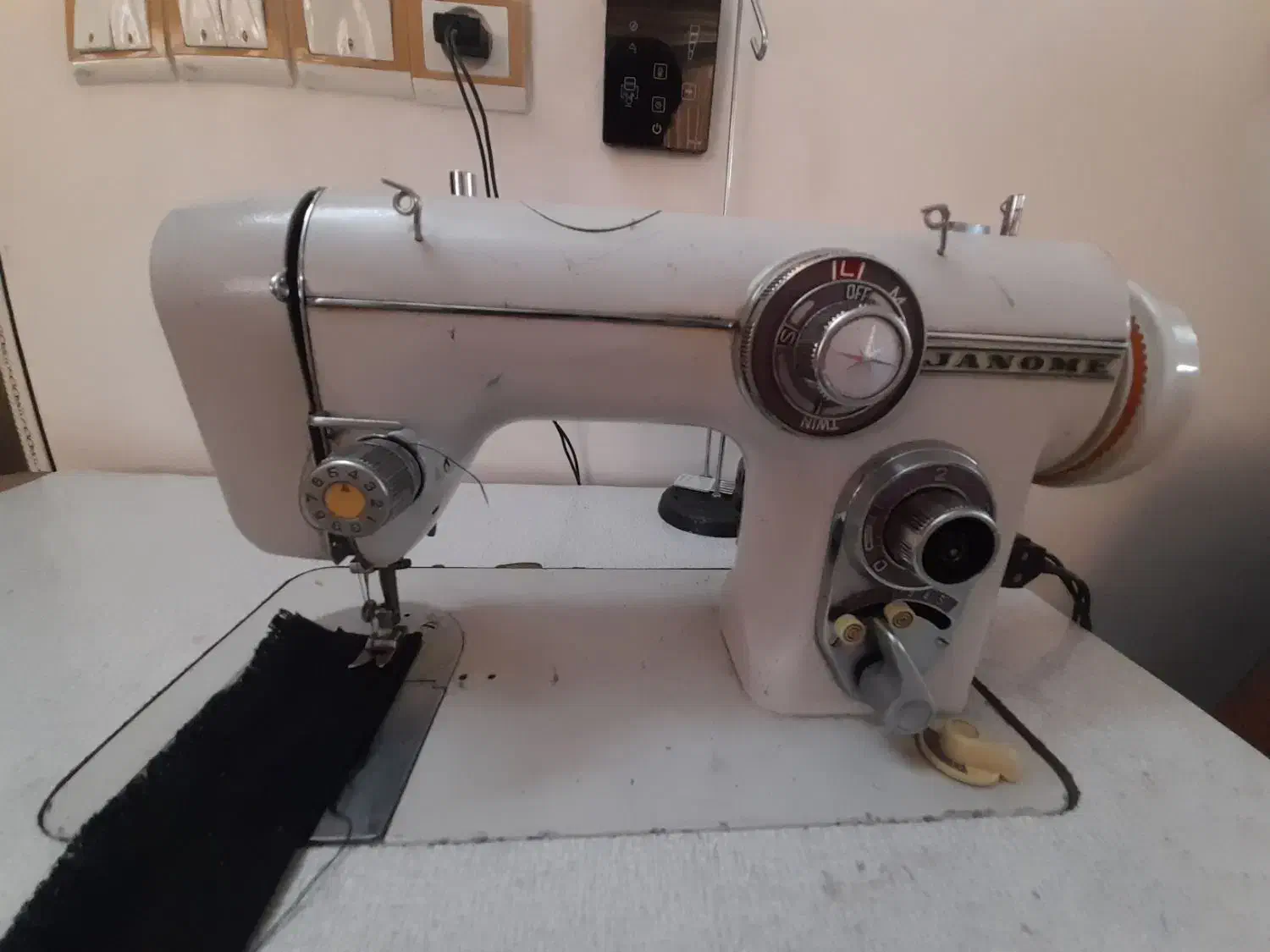 چرخ خیاطی|چرخ خیاطی و ریسندگی|نیشابور, شریعتی|دیوار