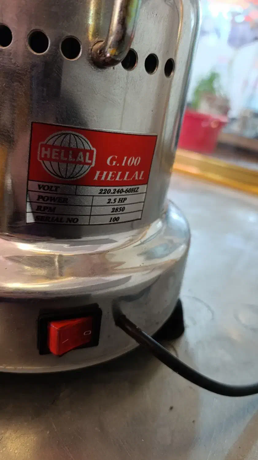 تعدادی لوازم آبمیوه گیری|آبمیوه‌گیر و آب‌مرکبات‌گیر|تبریز, |دیوار